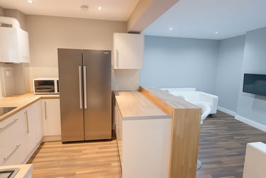 6 bed house, Rolleston Drive, Lenton, Nottingham, NG71LA - Image 2