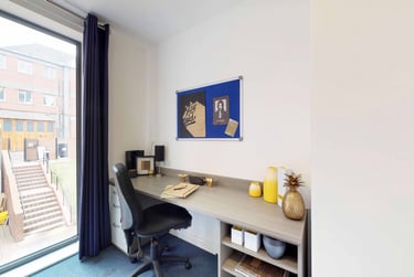 Deluxe Studio - Image 4