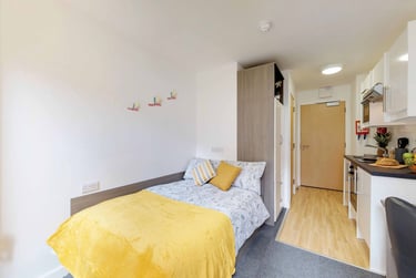 Premium Studio - Image 1