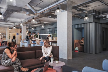 Premium En-suite - Image 18