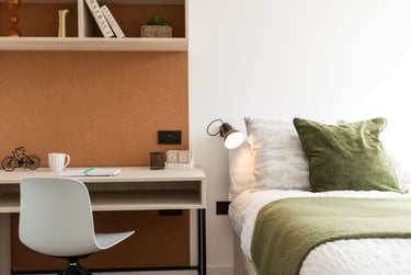 One Bed Apartment - Image 2