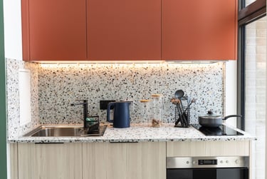 Penthouse Studio - Image 4