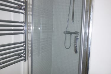 Single bedded rooms at Portland House, 102 Prince of Wales Road, City Centre, Norwich, NR11NJ - Image 4