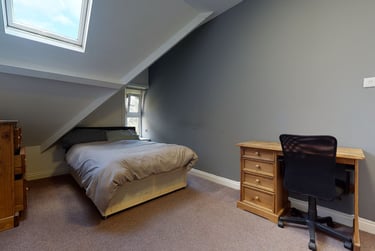 3 bed flat, Greenbank road, Greenbank, Plymouth, PL48NH - Image 2