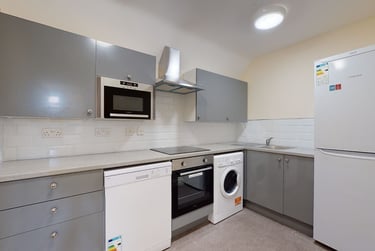 3 bed flat, Greenbank road, Greenbank, Plymouth, PL48NH - Image 5