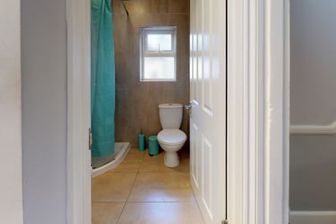 5 bed house, Hill Park Crescent, Near university, Plymouth, PL48JW - Image 10