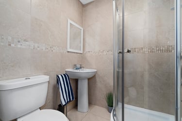 1 bed flat, Chester place, North hill, Plymouth, PL46ET - Image 3