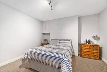 1 bed flat, Chester place, North hill, Plymouth, PL46ET - Image 4