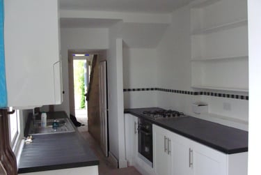 4 bed house, Oxford Road, St james, Exeter, EX46QX - Image 3