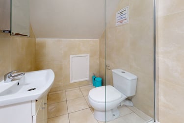 2 bed flat, Greenbank road, Greenbank, Plymouth, PL48NH - Image 7