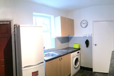 4 bed house, Woods Lane, City centre, Derby, DE223UE - Image 6