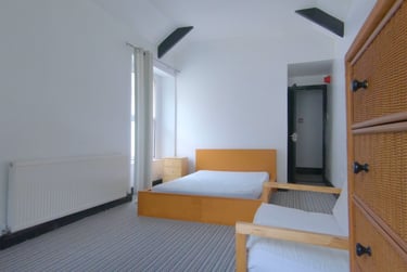 6 bed house, Penmaen Terrance, Mount pleasant, Swansea, SA16HZ - Image 8