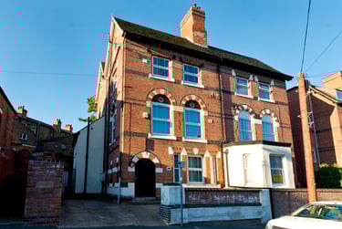7 bed house, Arthur st, Arboretum, Nottingham, NG74DW - Image 1