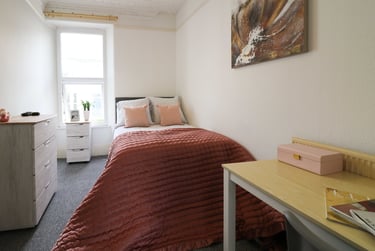 6 bed house, Carlton Terrace, Lipson, Plymouth, PL48PR - Image 3