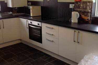 3 bed house, North Road West, Near university, Plymouth, PL15DE - Image 3