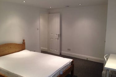 5 bed house, Nailsworth Terrace, Near university, Cheltenham, GL504BE - Image 5