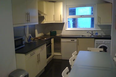 9 bed house, Alfreton road, Arboretum, Nottingham, NG73PE - Image 4