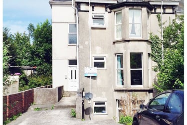 3 bed flat, Alexandra Road, Mutley plain, Plymouth, PL46BB - Image 1