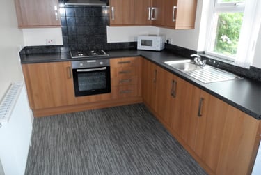 1 bed flat, Portland crescent, Victoria park, Manchester, M130BU - Image 1