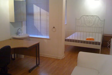 10 bed house, Alfreton Road, Arboretum, Nottingham, NG73PE - Image 4