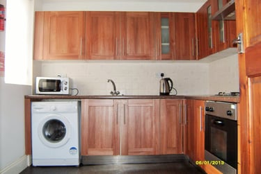3 bed house, Mildred Street, Near university, Salford, M72HG - Image 2