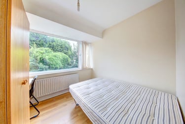 4 bed house, Oaklea Passage, Kingston upon thames, Kingston, KT12AJ - Image 3