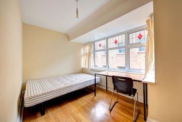 4 bed house, Oaklea Passage, Kingston upon thames, Kingston, KT12AJ - Image 4