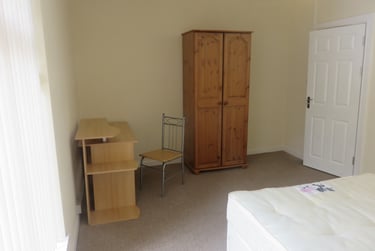 3 bed house, Francis Street, Brynmill, Swansea, SA14NH - Image 5