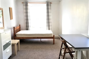 9 bed house, 4 North Road East, North hill, Plymouth, PL46AS - Image 5