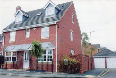 6 bed house, Stoke park, Bristol, BS161WE - Image 1