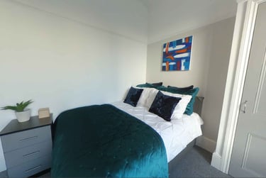 6 bed house, Trematon Terrace, Mutley, Plymouth, PL46QS - Image 3