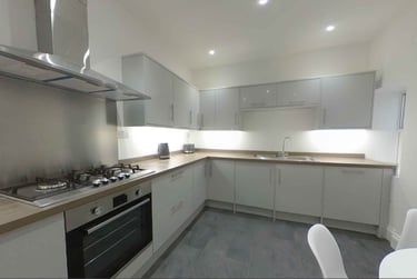 6 bed house, Trematon Terrace, Mutley, Plymouth, PL46QS - Image 1