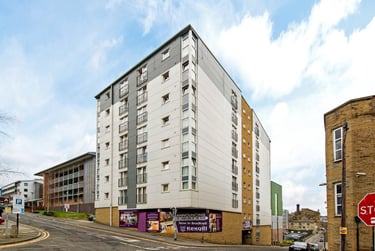 1 bed studio, Smith St, Near university, Bradford, BD71DJ - Image 6