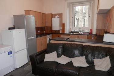 4 bed flat, Rustic Place, Central, Dundee, DD11JZ - Image 4