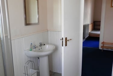 2 bed house, Seafield Road, West end, Dundee, DD14NP - Image 2