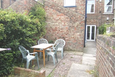 4 bed house, Park Grove, Groves, York, YO318LL - Image 11