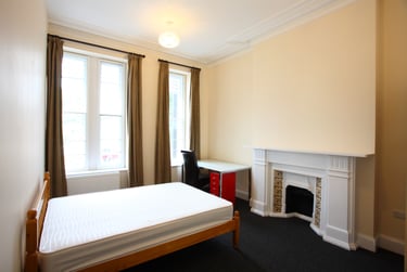 3 bed flat, Whiteladies Road, Clifton, Bristol, BS82QA - Image 4