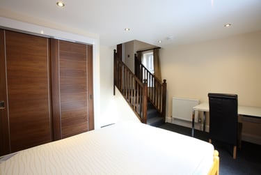 3 bed flat, Whiteladies Road, Clifton, Bristol, BS82QA - Image 5