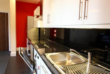 3 bed flat, Whiteladies Road, Clifton, Bristol, BS82QA - Image 8