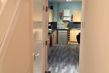 6 bed house, King Edwards Road, Brynmill, Swansea, SA14LU - Image 13