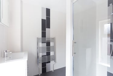 5 bed house, West St (ALL ENSUITE ALL INCLUSIVE), Near university, Newcastle under lyme, ST51BH - Image 9