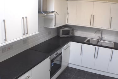 3 bed flat, Daisy Bank Road, Victoria park, Manchester, M145QL - Image 2