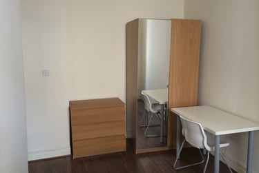 2 bed house, Westgate Road, City centre, Newcastle, NE14AE - Image 4