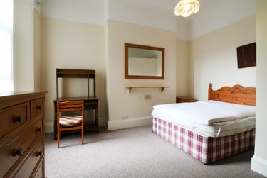 2 bed house, Evelyn Place, Near university, Plymouth, PL46HL - Image 3