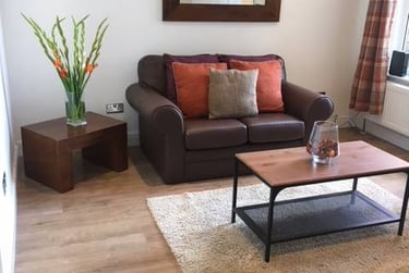 1 bed house, Rothersthorpe Road, Far cotton, Northampton, NN48HY - Image 1