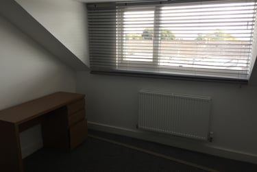 5 bed house, King Edwards Road, Brynmill, Swansea, SA14LX - Image 3