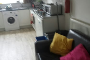 6 bed house, Kedleston Avenue, Victoria park, Manchester, M145PT - Image 5