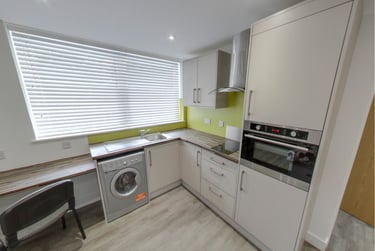 1 bed studio, Clarendon Street, City centre, Nottingham, NG15HR - Image 1