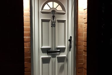 3 bed house, Thorn Grove, Fallowfield, Manchester, M146YJ - Image 1