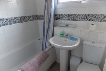 5 bed house, Park Barn Drive, Near university, Guildford, GU28ER - Image 4